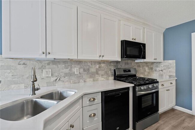 Building Photo - 4039 Fawn Run