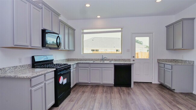 Building Photo - 22612 Malvicino Dr