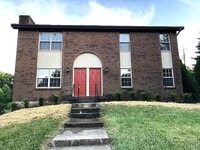 Building Photo - 1847 Fort Henry Dr