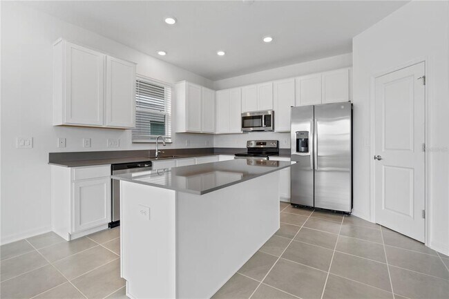 Building Photo - 849 Daring Dr