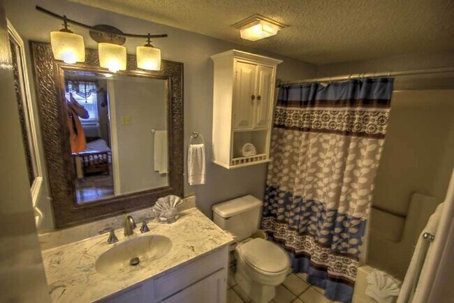 Building Photo - 5605 Gulf Blvd