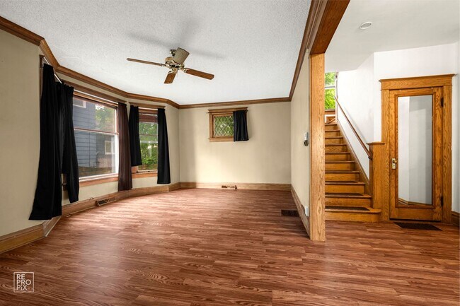 Building Photo - Aurora Home in Historic District