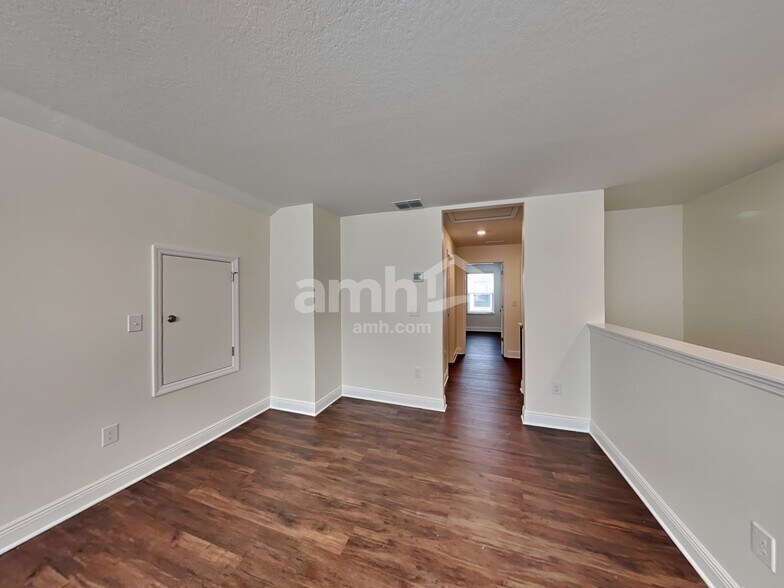 Building Photo - 6313 Emerald Hls Wy