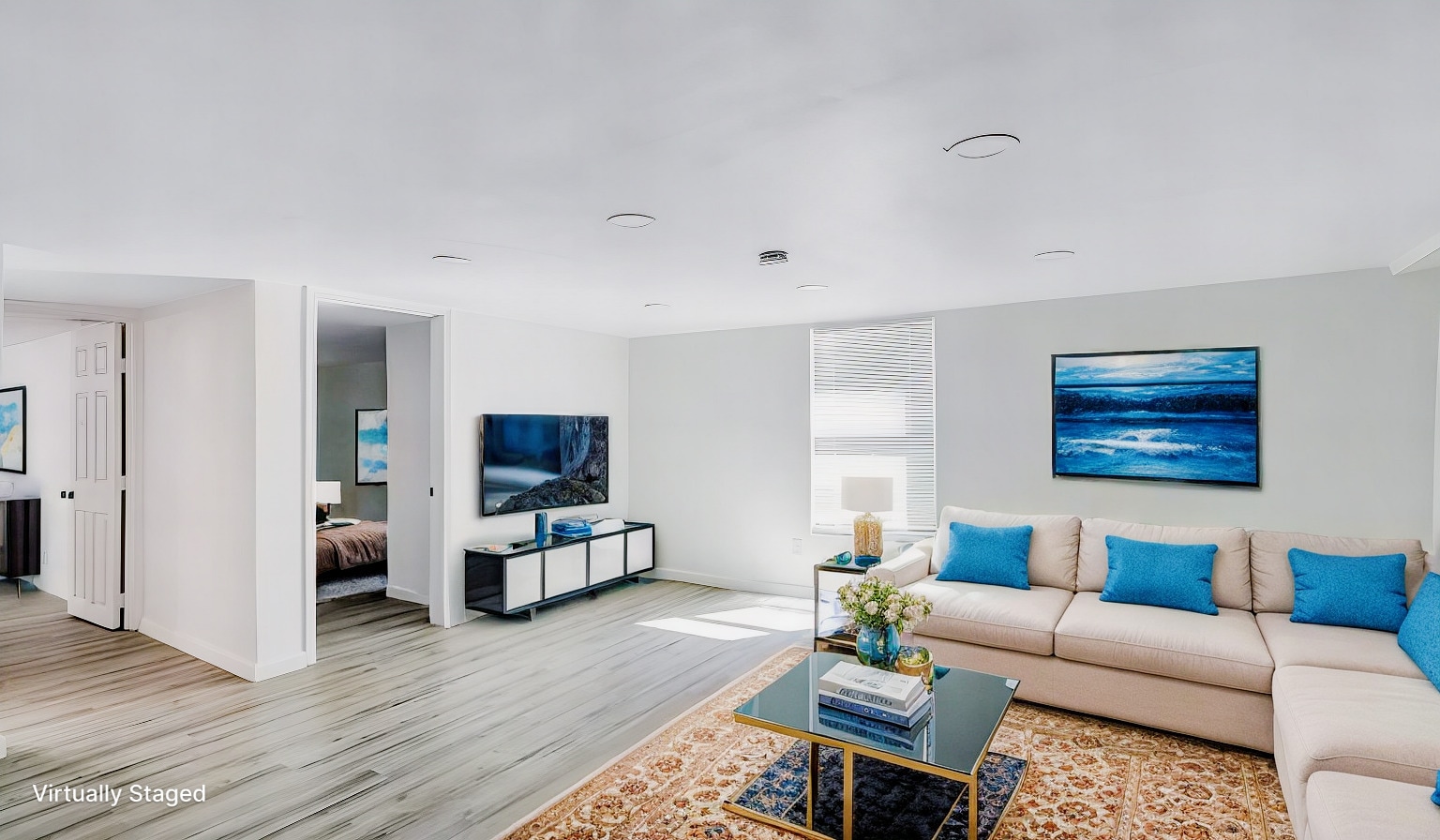 Building Photo - 2737 Stuart Dr