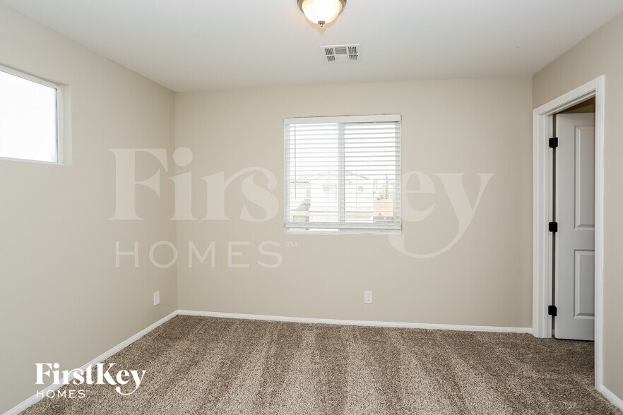 Building Photo - 4527 Amberley Ridge Ave