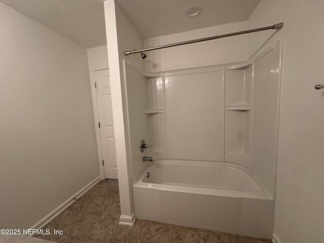 Building Photo - 3078 Alpin Dr