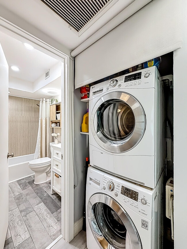 Building Photo - 11313 NW 15th St