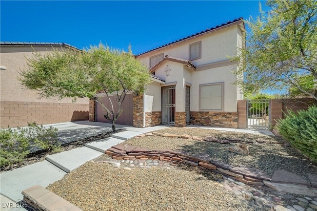 Building Photo - 5033 Apache Valley Ave