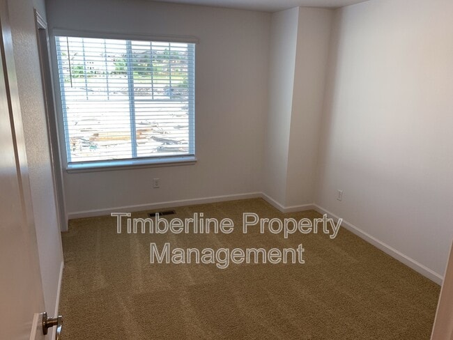 Building Photo - 811 Marine Corps Dr