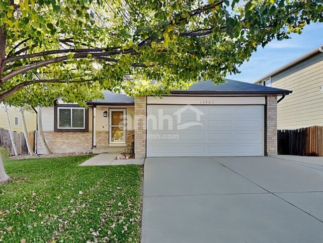 Building Photo - 13467 Quivas St