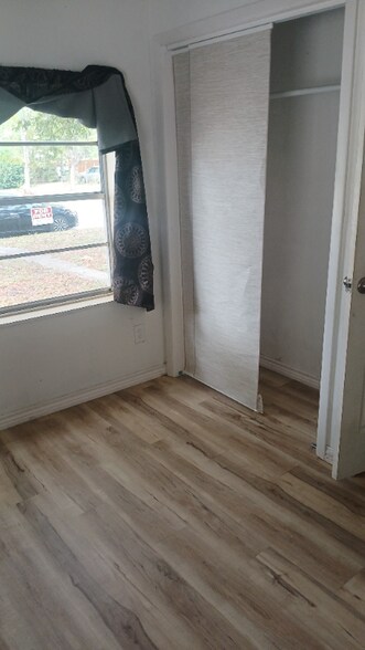 Building Photo - 205 N 21st St