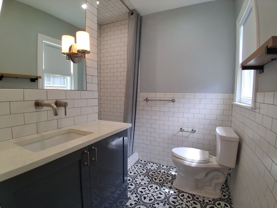 Building Photo - 315 W Ridgewood Ct
