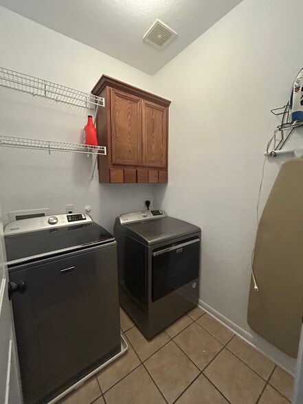 Building Photo - 13926 Bella Donna