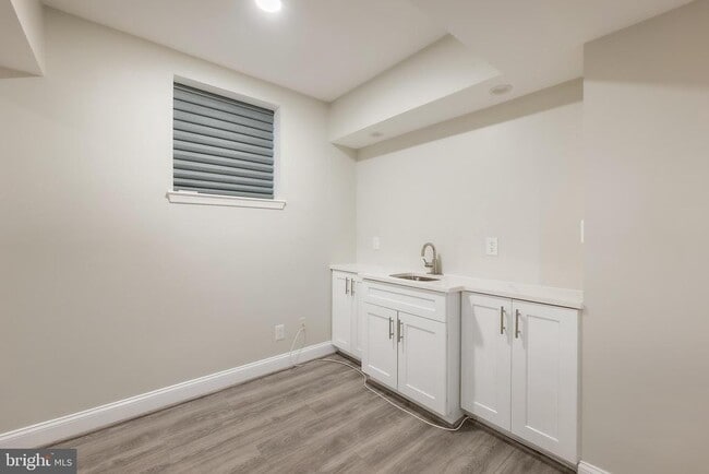 Building Photo - 3888 Porter St NW