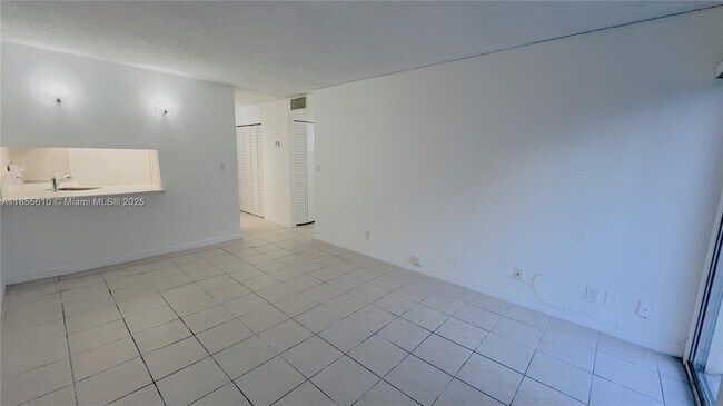 Building Photo - 4550 NW 9th St