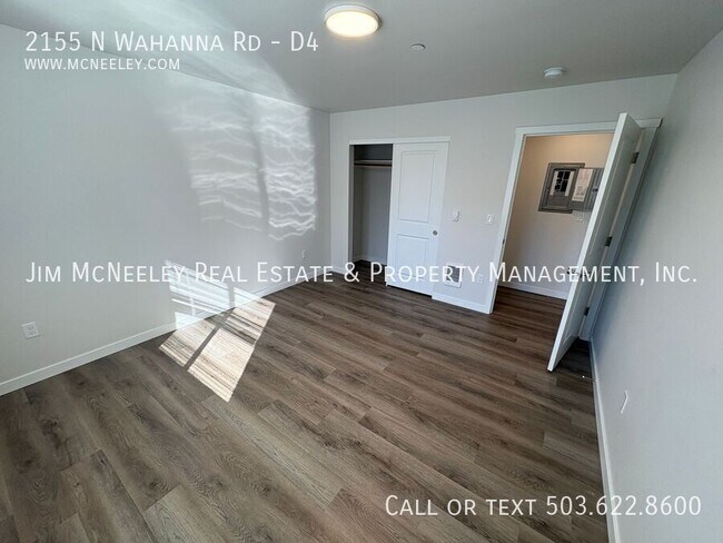 Building Photo - 2155 N Wahanna Rd