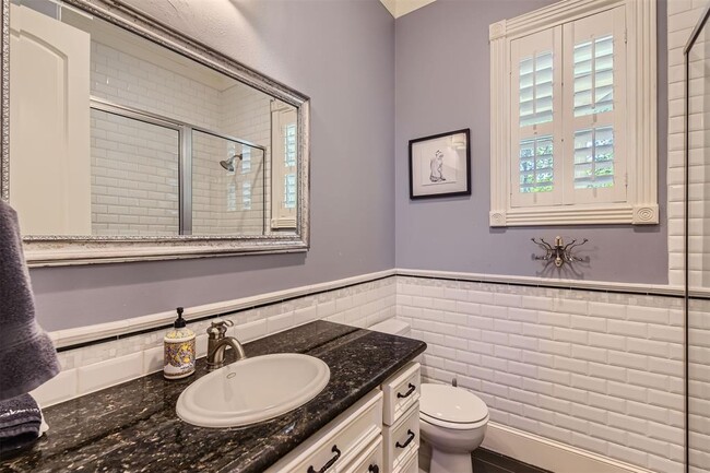 Building Photo - 2390 W 8th St