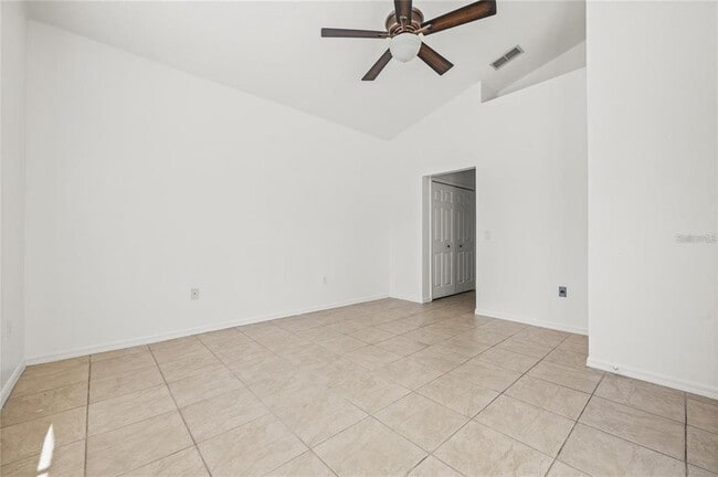 Building Photo - 520 Hollinghead Loop