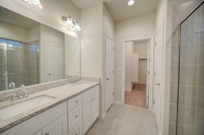 Building Photo - 8842 White Crown