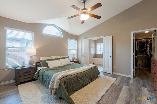 Building Photo - 3315 Vineyard Trail