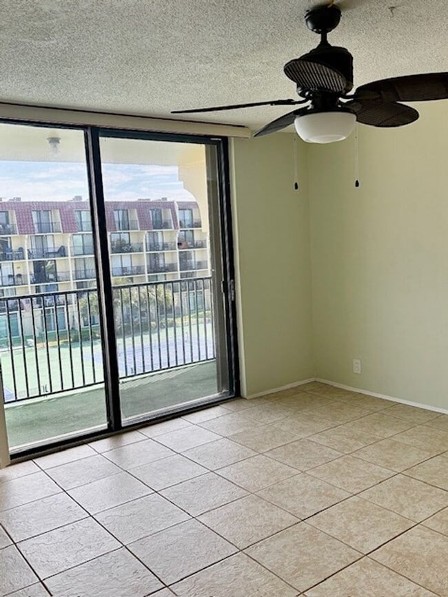 Building Photo - Amazing Community - HIDDEN GEM! Live Across Daytona Beach Inc Water, Internet & Cable ASK ABOUT O...