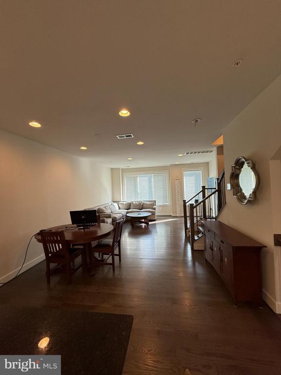 Building Photo - 6611 Eames Wy