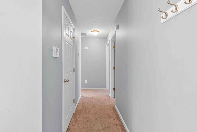 Building Photo - 105 Gamble Way