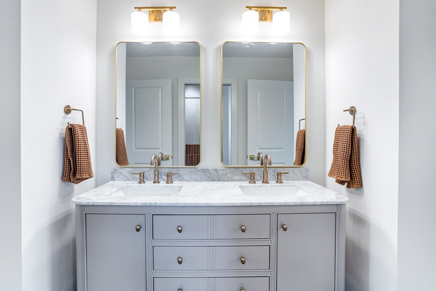 Building Photo - 1613 Berene Ave