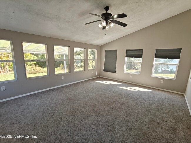 Building Photo - 8971 Rockpond Meadows Dr