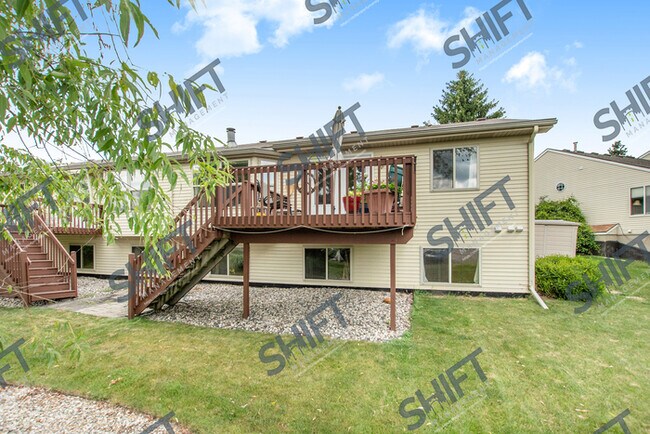 Building Photo - 2688 Walnut Hills Ct - 3 bedroom Kentwood ...