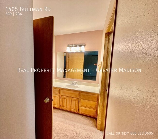 Building Photo - 1405 Bultman Rd