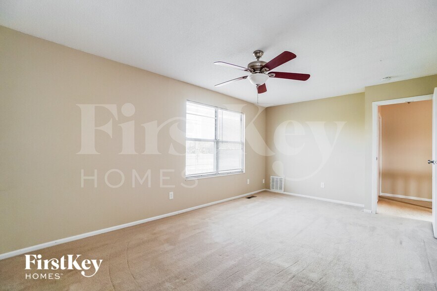 Building Photo - 6266 Glencairn Cir