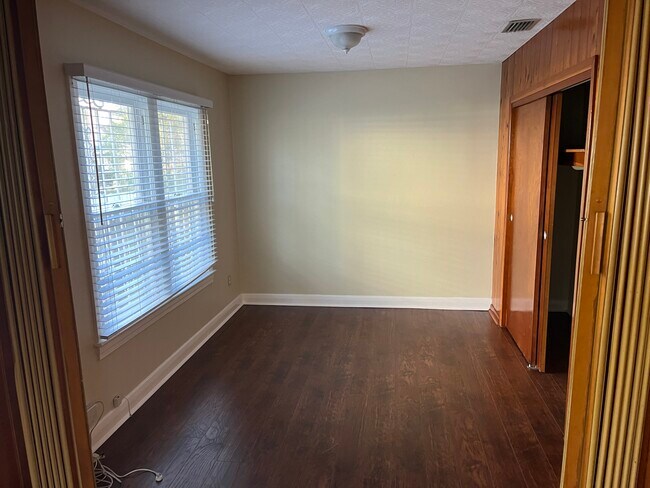 Building Photo - 203 W Genesee St