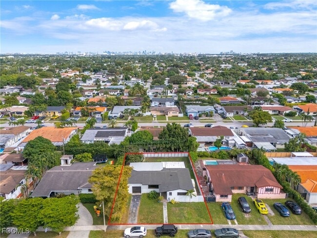 Building Photo - 1815 SW 85th Ct