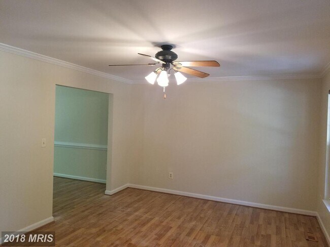 Building Photo - 16 Twin Lake Ct