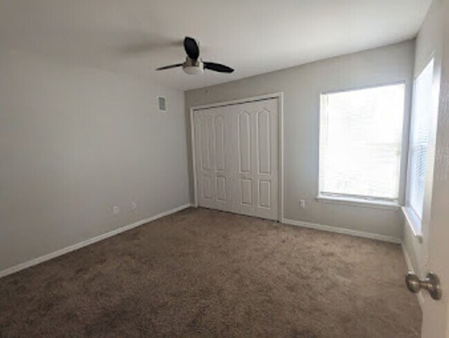 Building Photo - Country Club of Mount Dora Villa