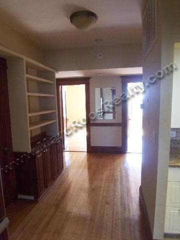 Building Photo - 464 Commonwealth Ave