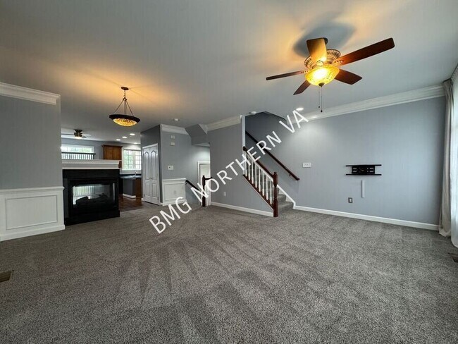 Building Photo - 10673 General Kirkland Dr