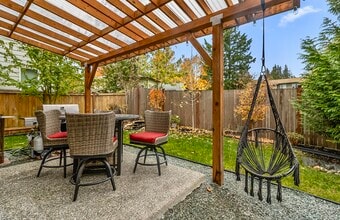 Building Photo - 10213 6th Pl SE