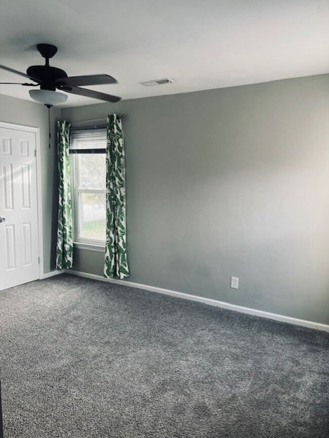 Building Photo - 1101 Warner Hall Dr