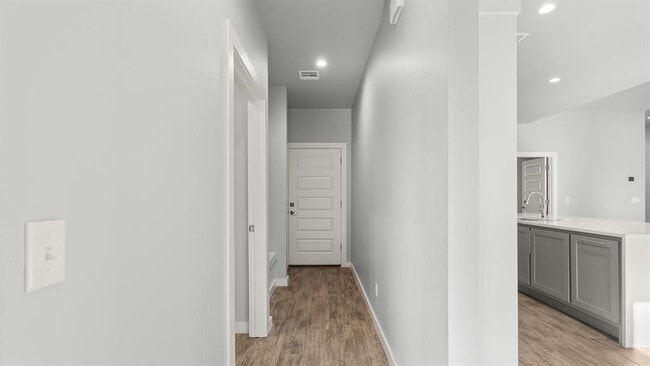 Building Photo - 17857 Salem Rd