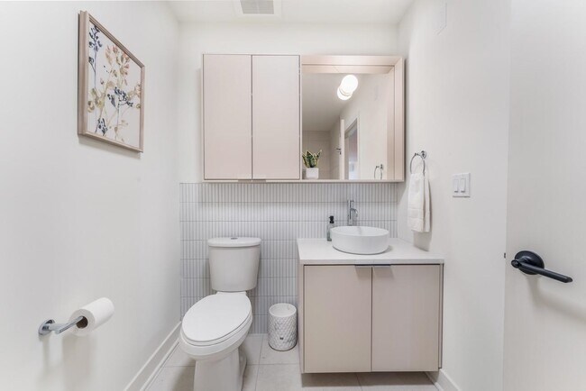 Building Photo - 857 Communipaw Ave