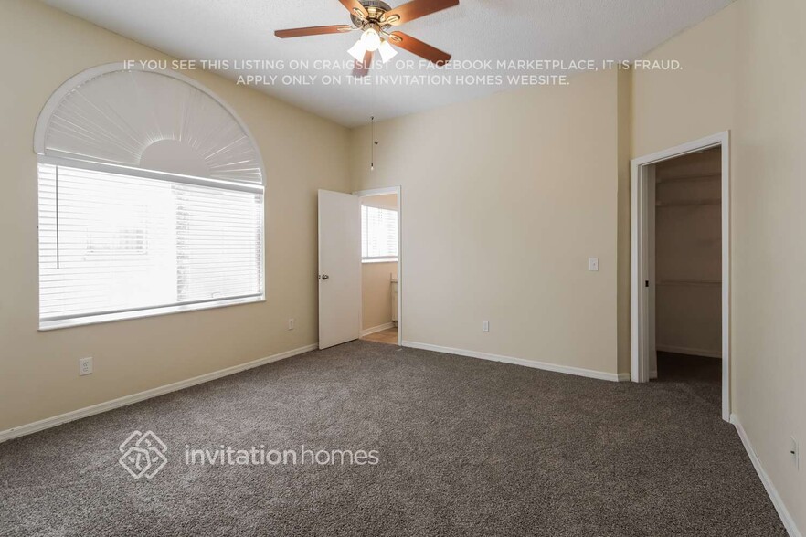 Building Photo - 4004 Fontana Pl