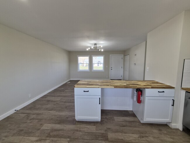 Building Photo - 8515 Georgiana Ln