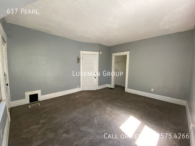 Building Photo - 617 Pearl-