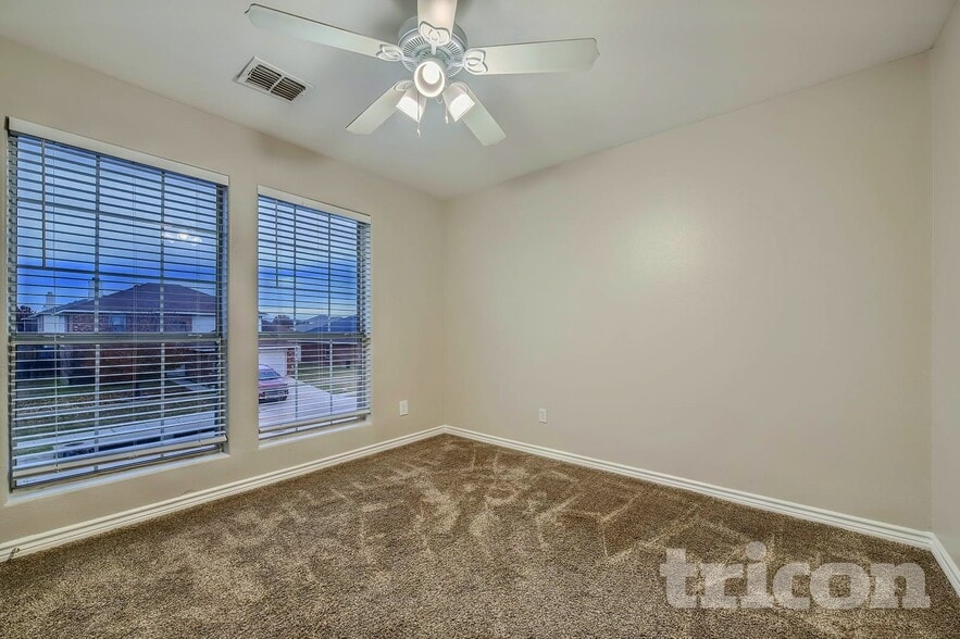 Building Photo - 12713 Carpenter Ln