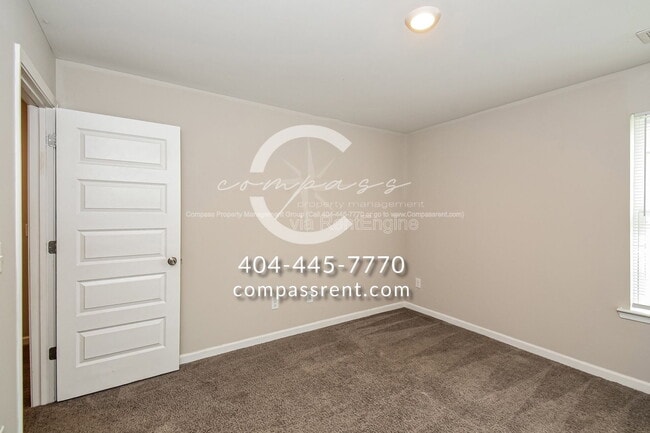 Building Photo - 109 Squarewood Ln NW