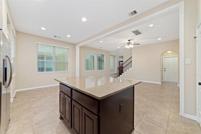 Building Photo - 9 Cheswood Manor Drive