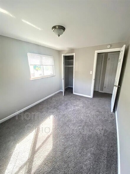 Building Photo - 3797 Walls St