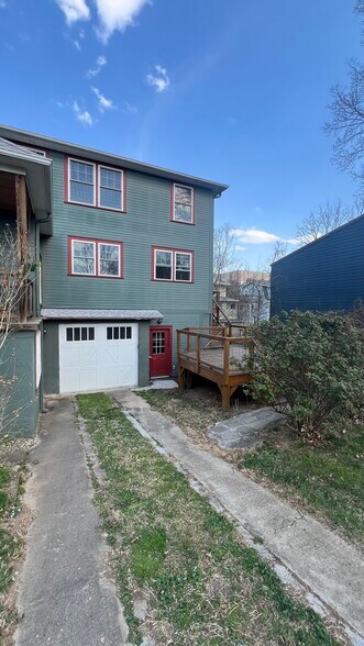 Building Photo - 113 Woodrow Ave
